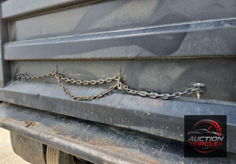 2019 Mack Granite dump truck