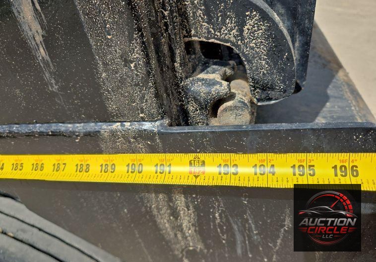 2019 Mack Granite dump truck