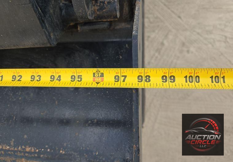 2019 Mack Granite dump truck