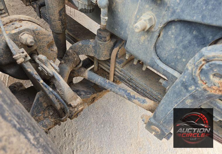 2019 Mack Granite dump truck