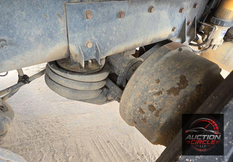 2019 Mack Granite dump truck