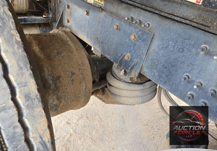 2019 Mack Granite dump truck