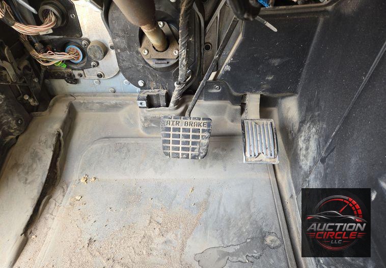 2019 Mack Granite dump truck