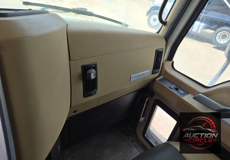2019 Mack Granite dump truck
