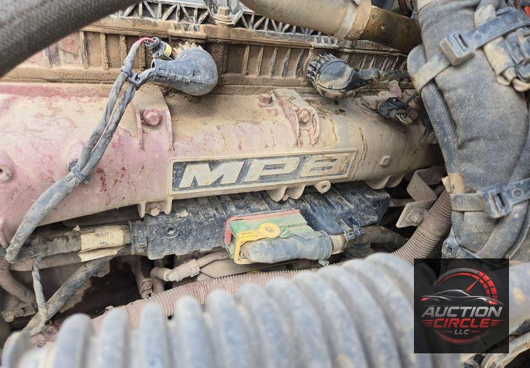 2019 Mack Granite dump truck