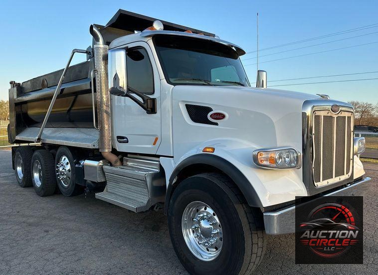 2021 Peterbilt  567 dump truck