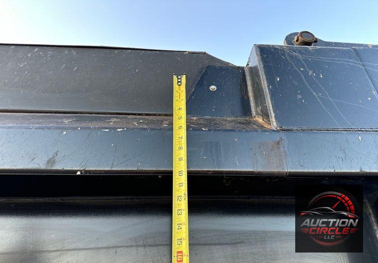 2021 Peterbilt  567 dump truck