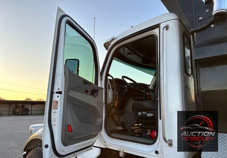 2021 Peterbilt  567 dump truck