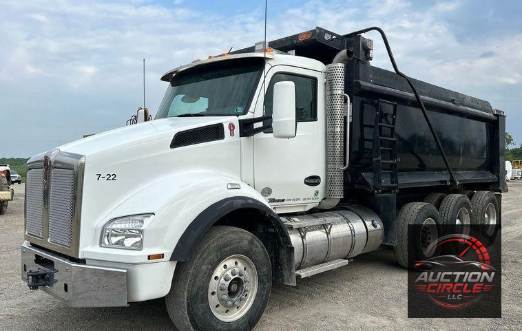 2015 Kenworth T880  dump truck