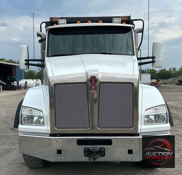 2015 Kenworth T880  dump truck
