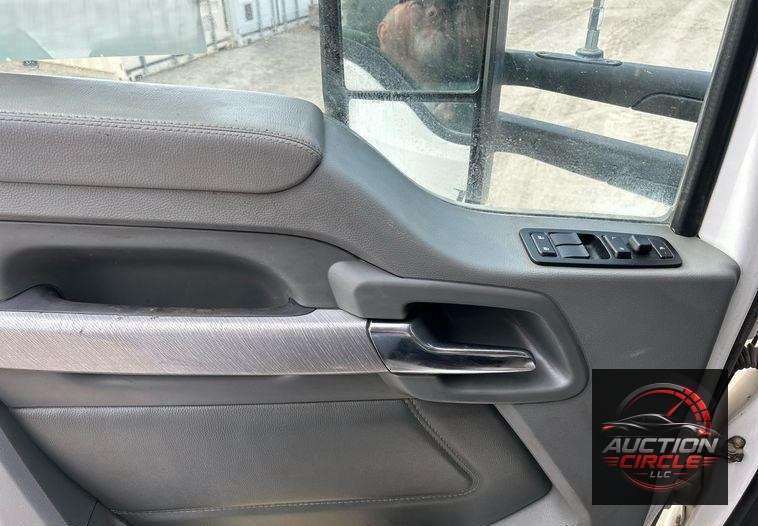 2015 Kenworth T880  dump truck
