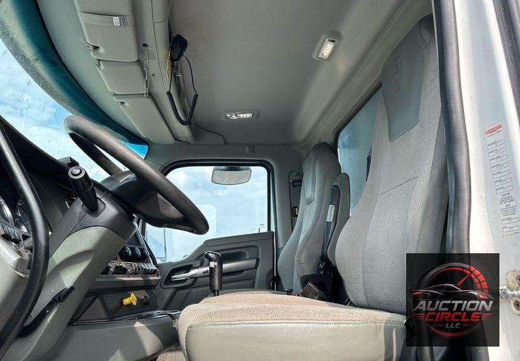 2015 Kenworth T880  dump truck