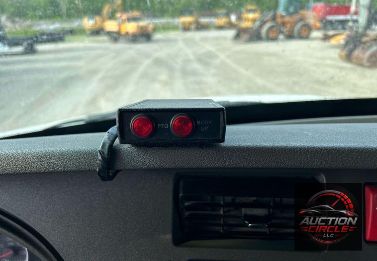2015 Kenworth T880  dump truck