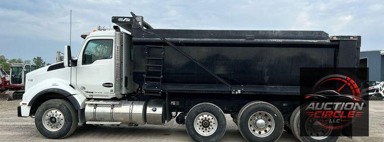 2015 Kenworth T880  dump truck