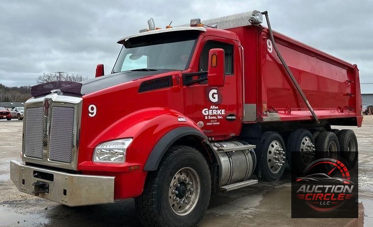 2020 Kenworth  T880 dump truck