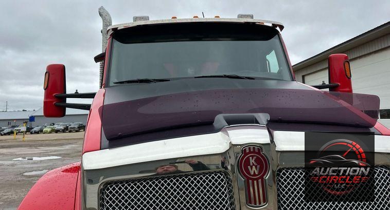 2020 Kenworth  T880 dump truck