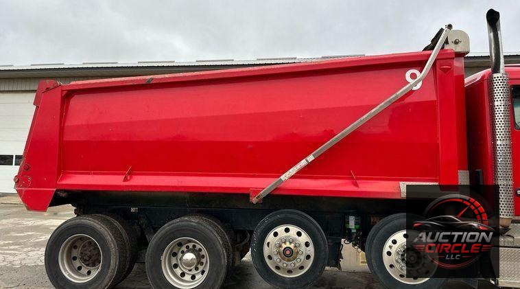 2020 Kenworth  T880 dump truck