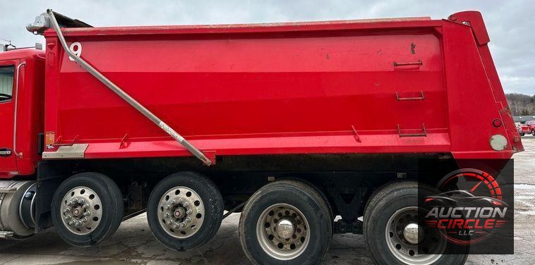 2020 Kenworth  T880 dump truck