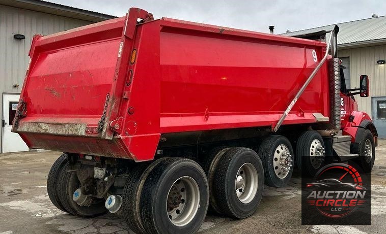 2020 Kenworth  T880 dump truck