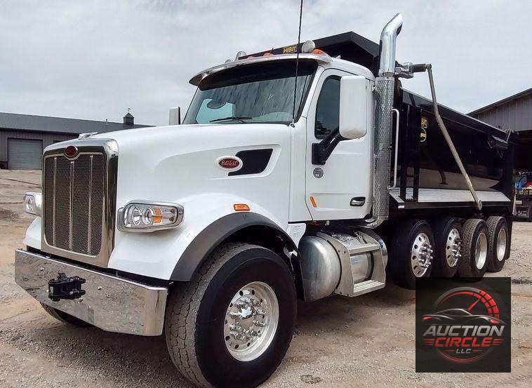 2021 Peterbilt 567  dump truck