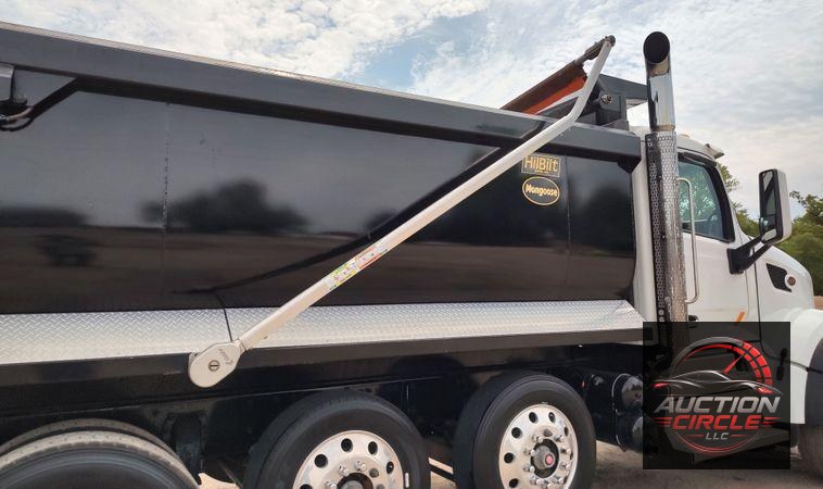 2021 Peterbilt 567  dump truck