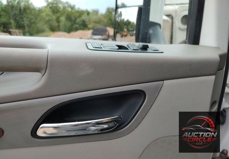 2021 Peterbilt 567  dump truck