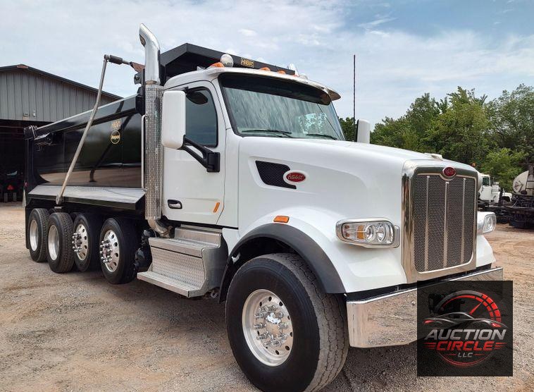 2021 Peterbilt 567  dump truck