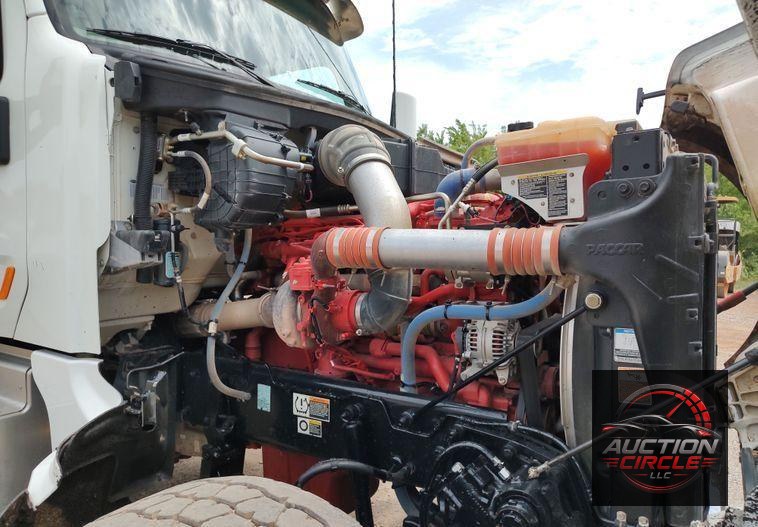 2021 Peterbilt 567  dump truck