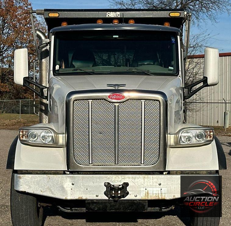 2019 Peterbilt 567 dump truck