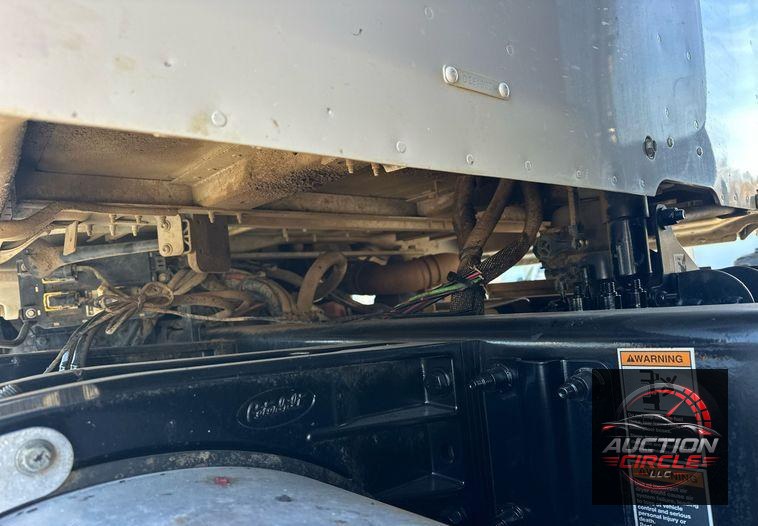 2019 Peterbilt 567 dump truck