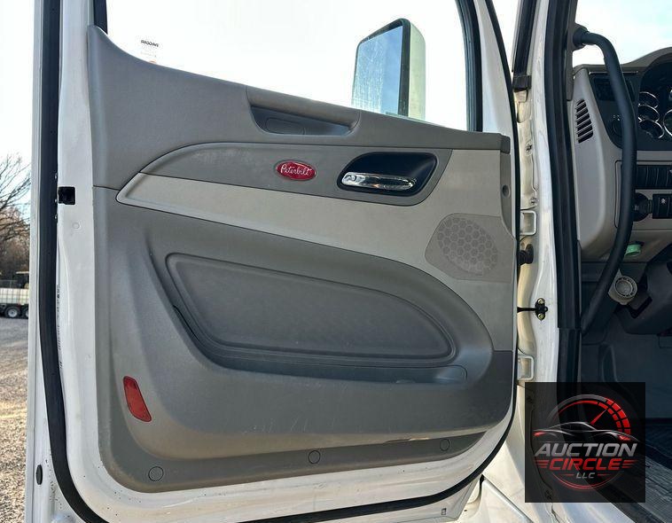 2019 Peterbilt 567 dump truck