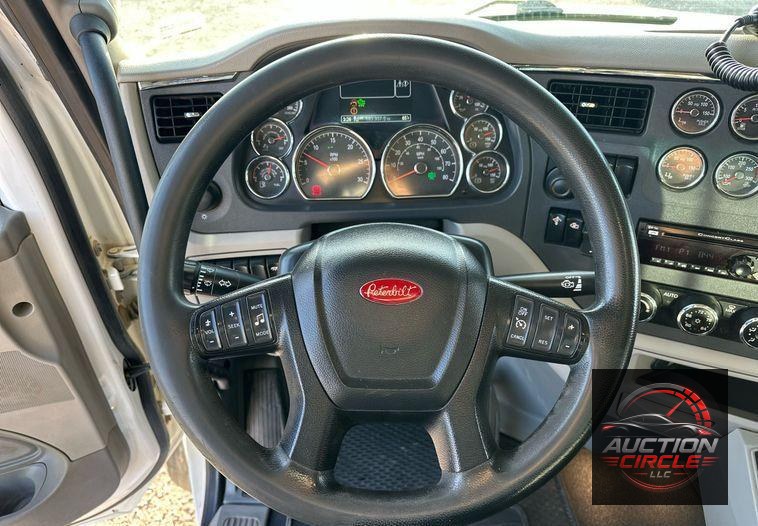 2019 Peterbilt 567 dump truck