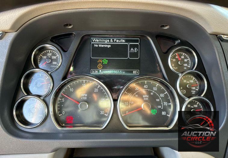 2019 Peterbilt 567 dump truck