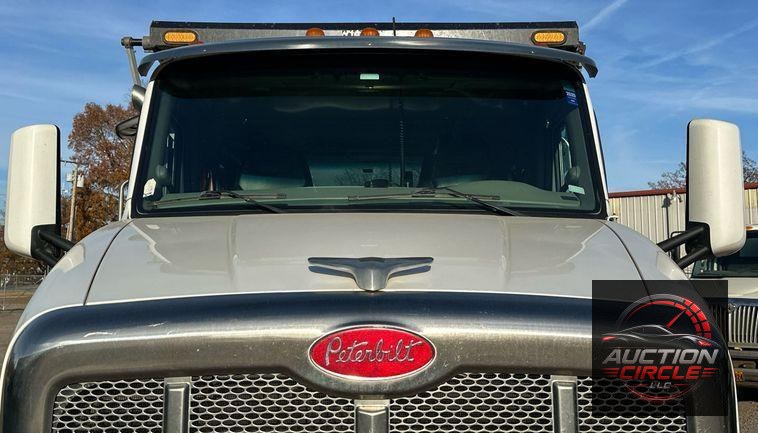 2019 Peterbilt 567 dump truck