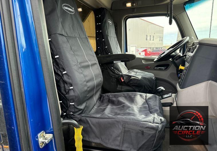 2018 Peterbilt 567 dump truck