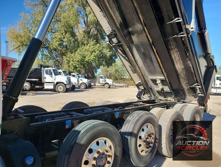 2023 Peterbilt 567  dump truck