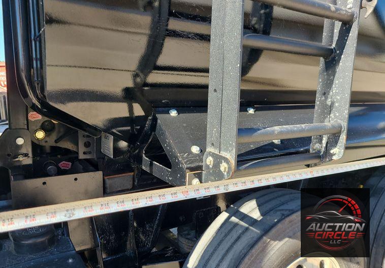 2023 Peterbilt 567  dump truck