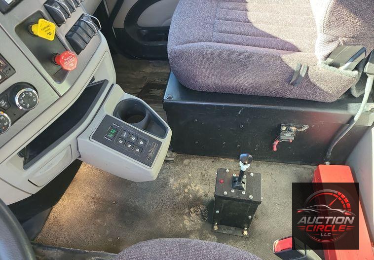 2023 Peterbilt 567  dump truck
