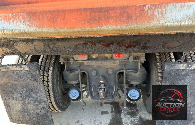 2021 Kenworth T880 dump truck