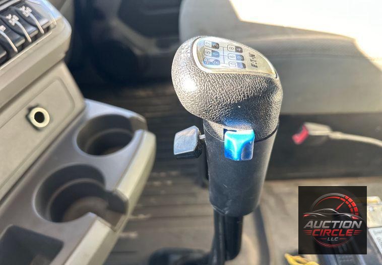 2017 Kenworth  T880 dump truck
