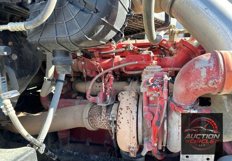 2017 Kenworth  T880 dump truck