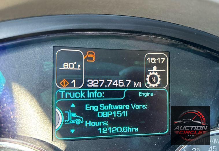 2016 Kenworth T880 dump truck