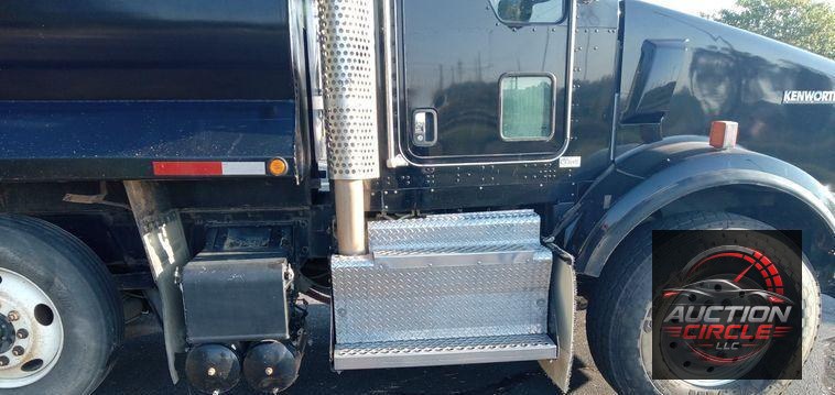 2012 Kenworth T800  dump truck