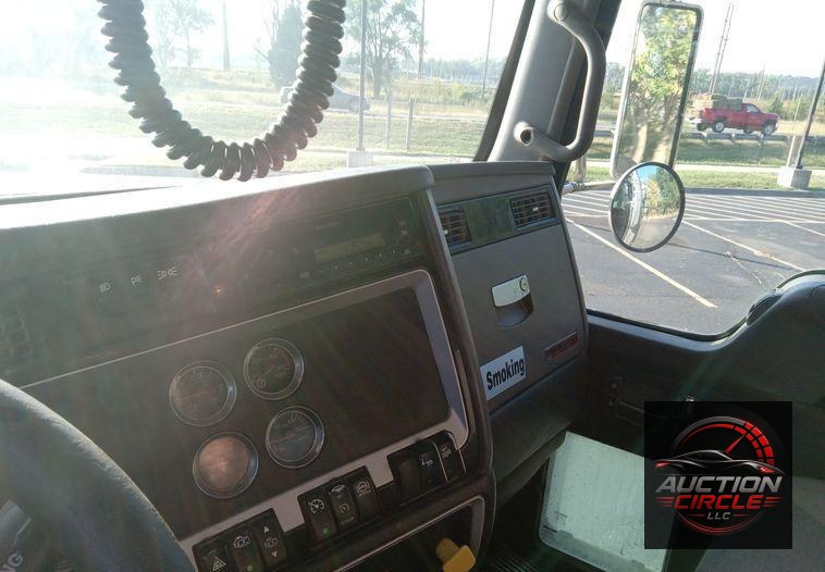 2012 Kenworth T800  dump truck
