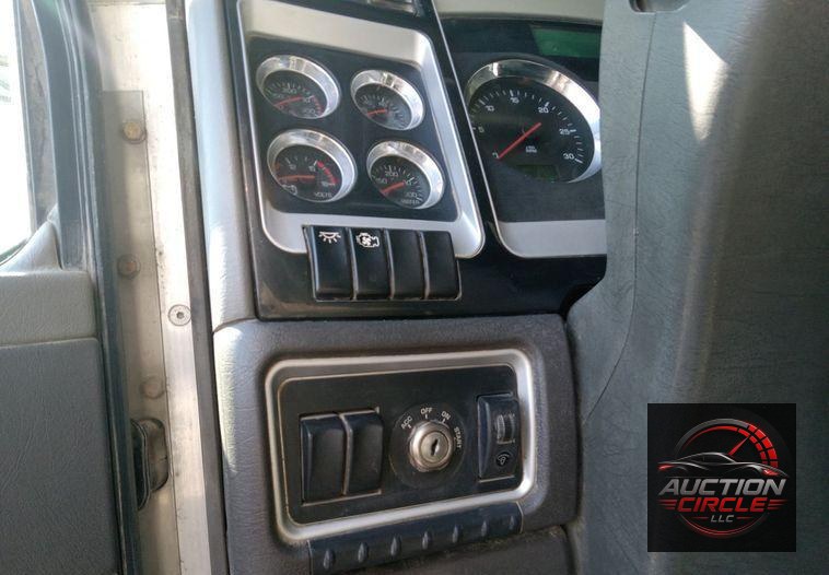 2012 Kenworth T800  dump truck