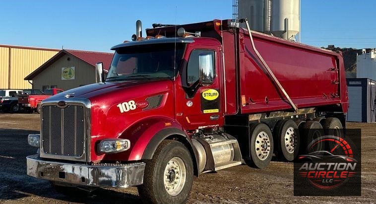 2019 Peterbilt 567  dump truck
