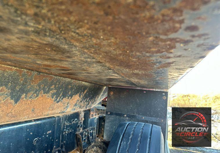 2019 Peterbilt 567  dump truck