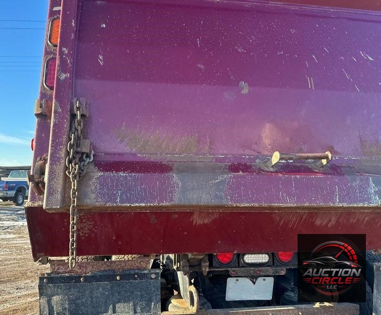 2019 Peterbilt 567  dump truck