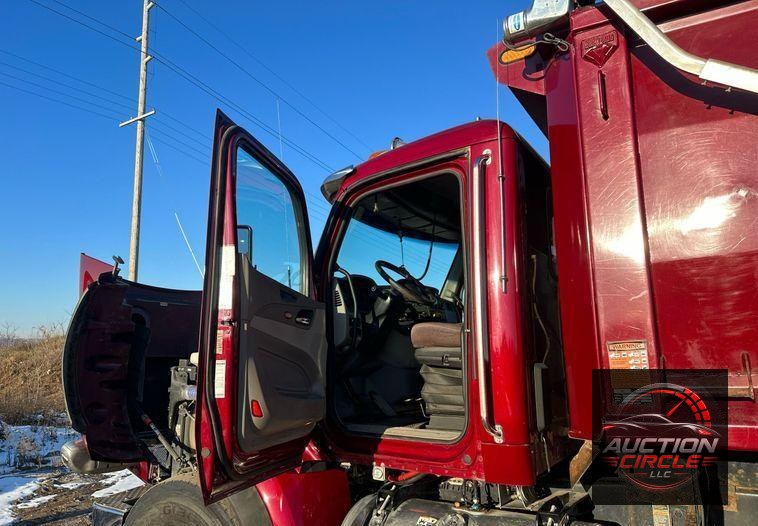 2019 Peterbilt 567  dump truck