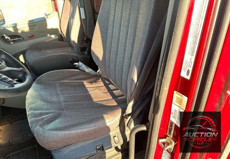 2019 Peterbilt 567  dump truck